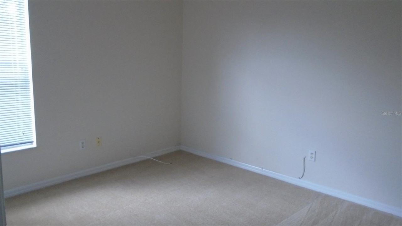 2406 Siward Ave - Photo 7 of 10