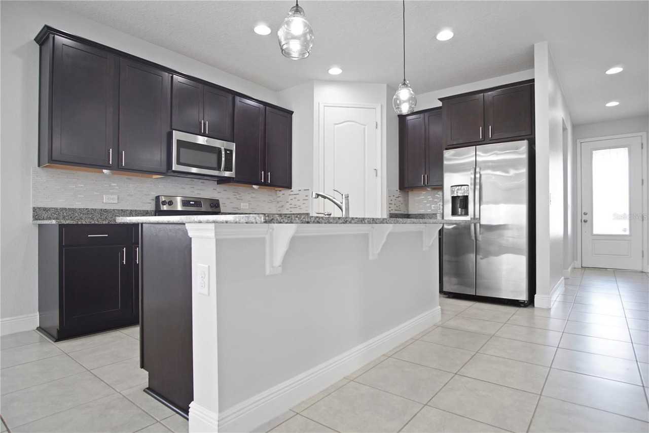 5627 Western Sun Dr - Photo 3 of 28