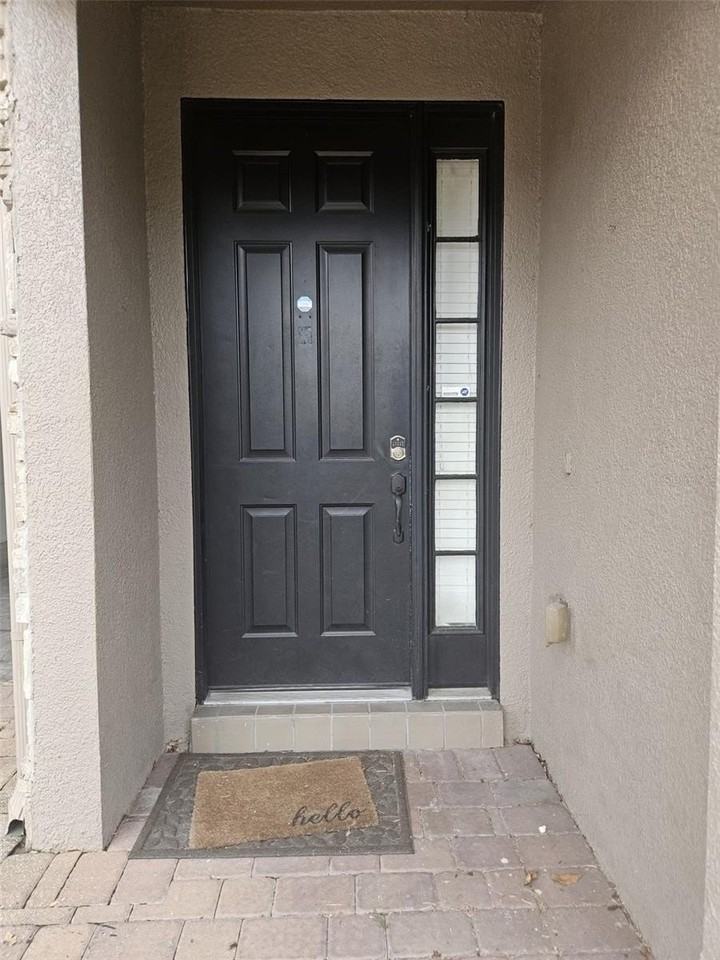 2461 Chatham Place Dr - Photo 2 of 16