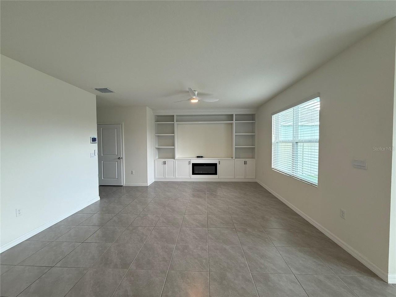 3521 Maple Grove Way - Photo 3 of 37