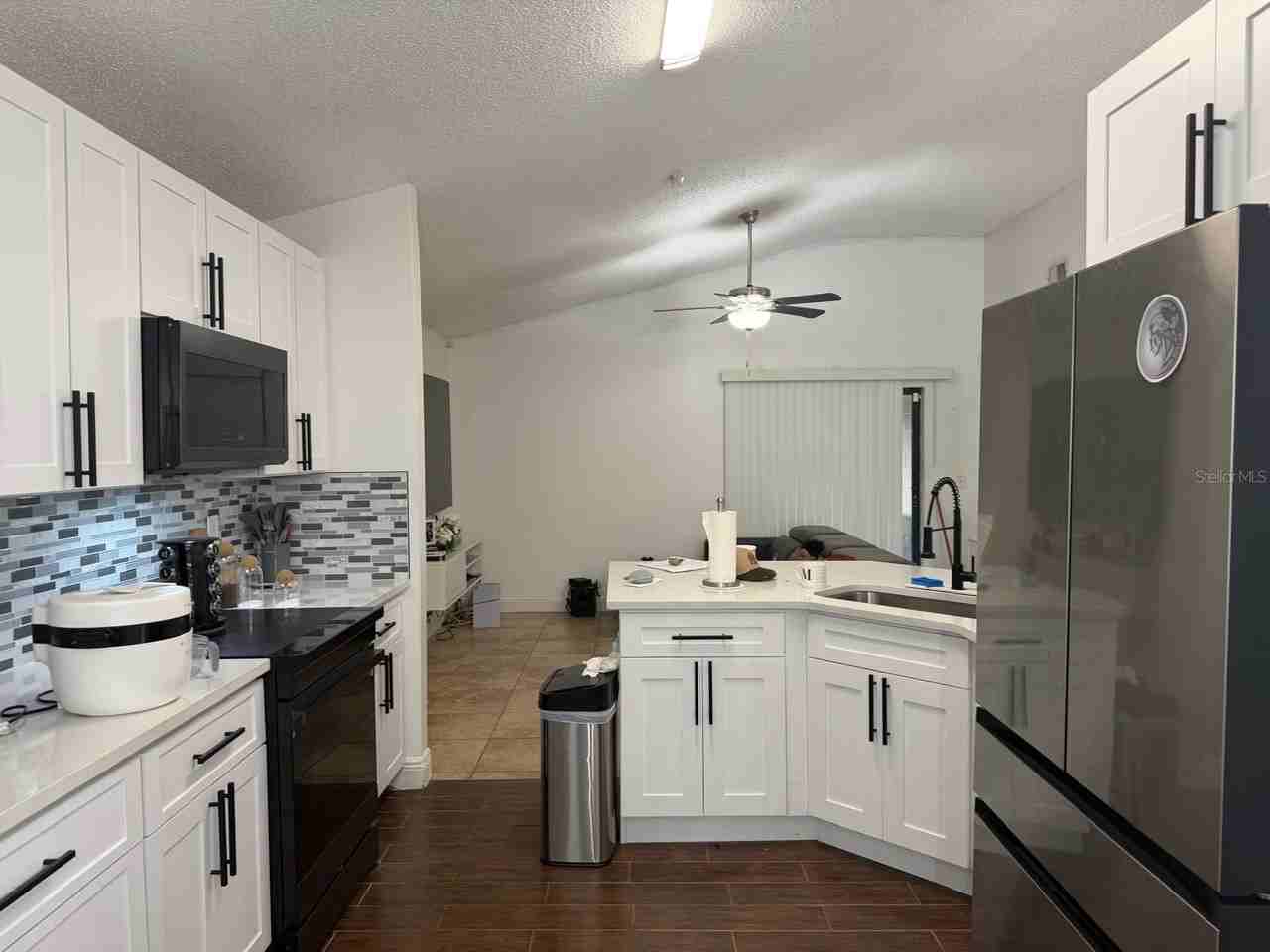 2216 Ridgemore Dr - Photo 7 of 24