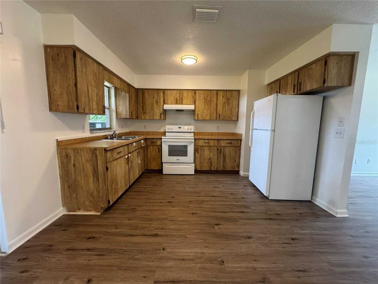2343 S Tennyson Pt - Photo 6 of 15