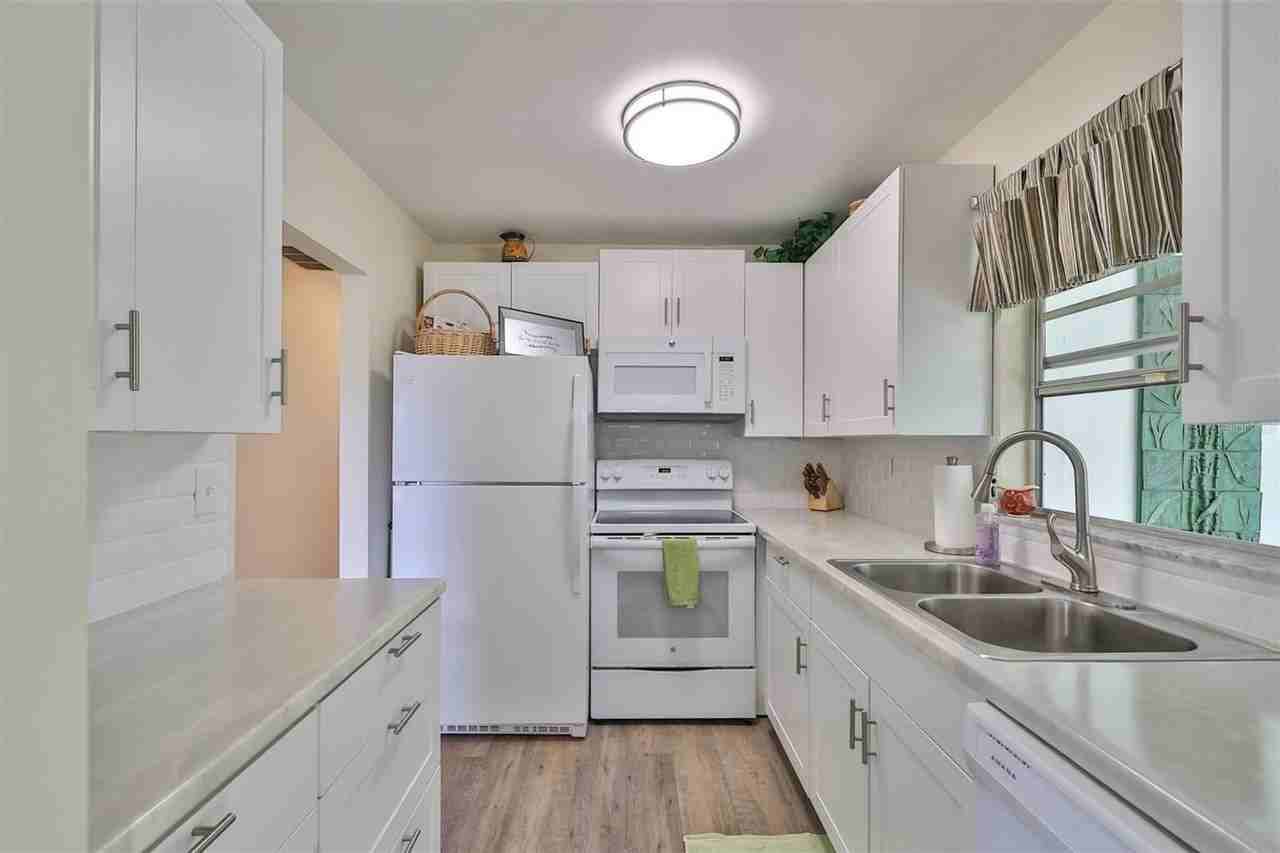 1904 Canterbury Ln #26 - Photo 6 of 50