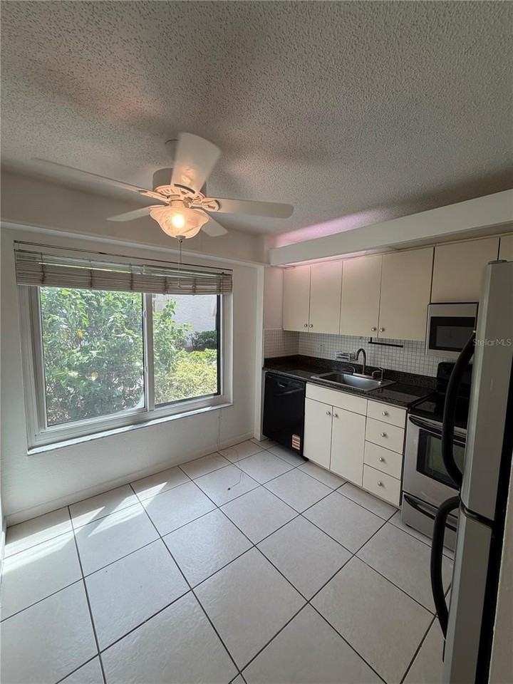 2205 Belleair Rd #A23 - Photo 4 of 35