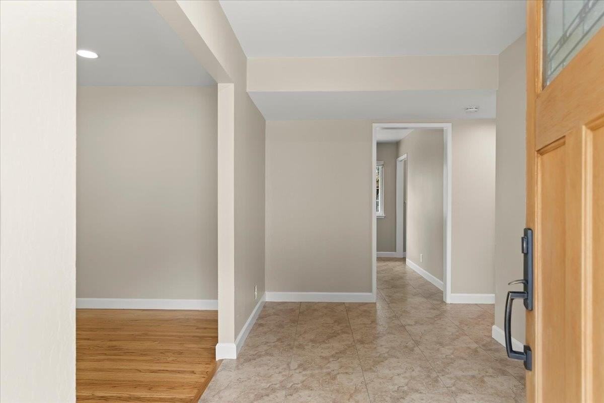 1747 Harte Dr - Photo 4 of 29
