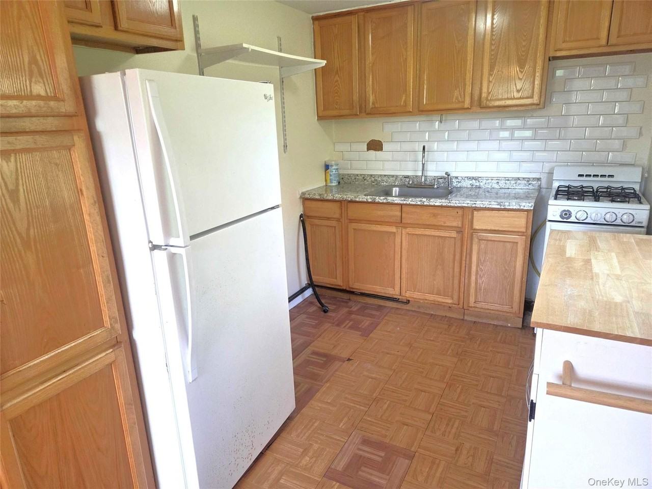 89 Winter St #2 - Photo 5 of 10