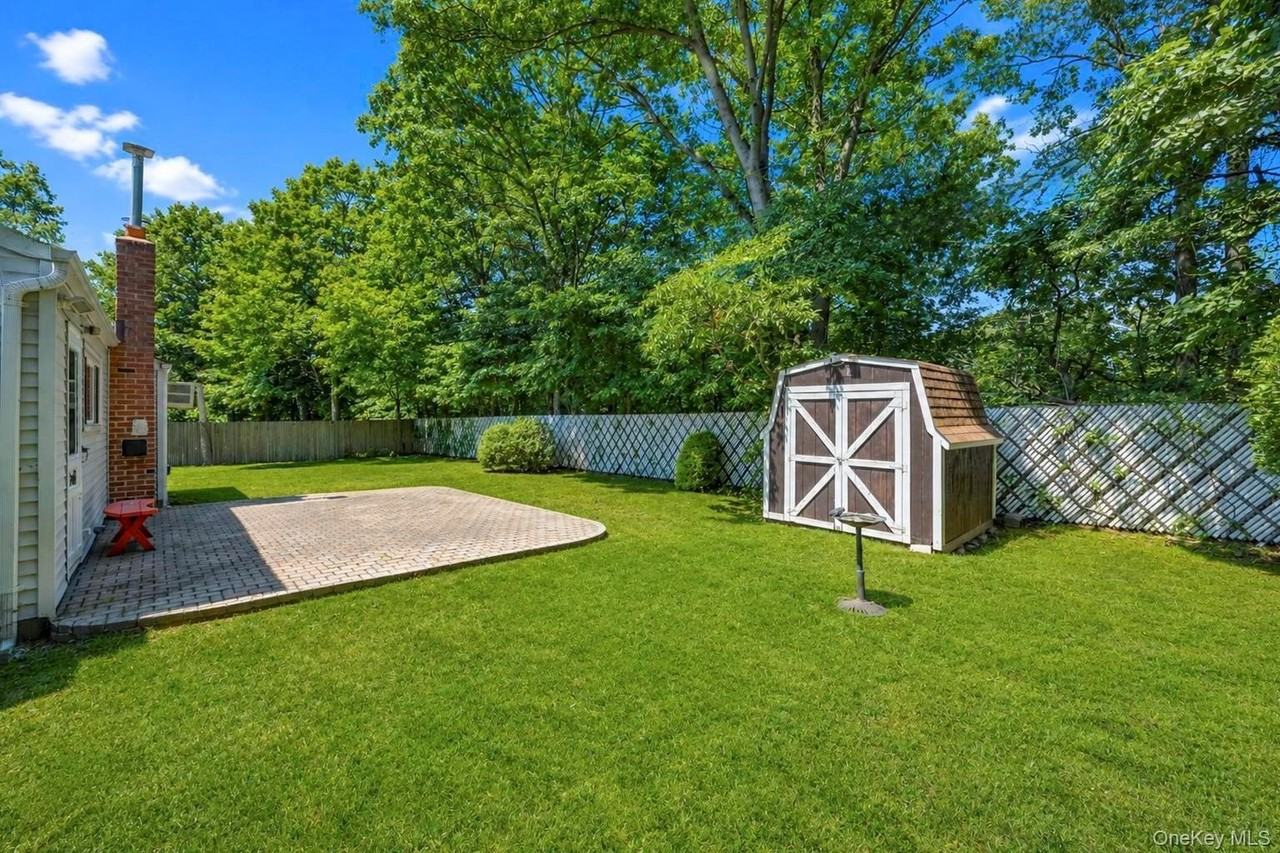 25 Hewes St - Photo 6 of 47