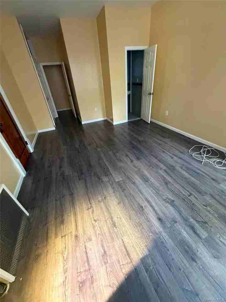 27 Stephens Ct #1F - Photo 4 of 13