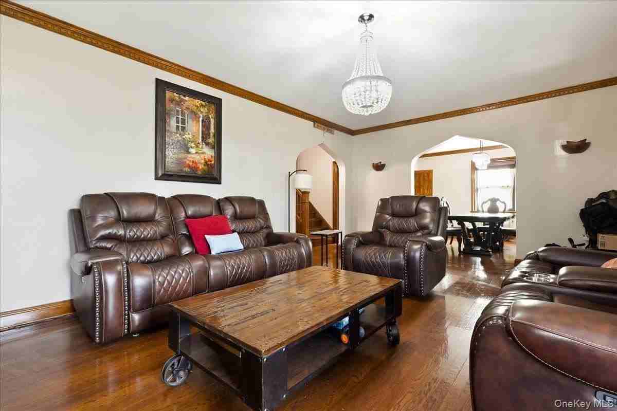 201 Glenmore St - Photo 6 of 26