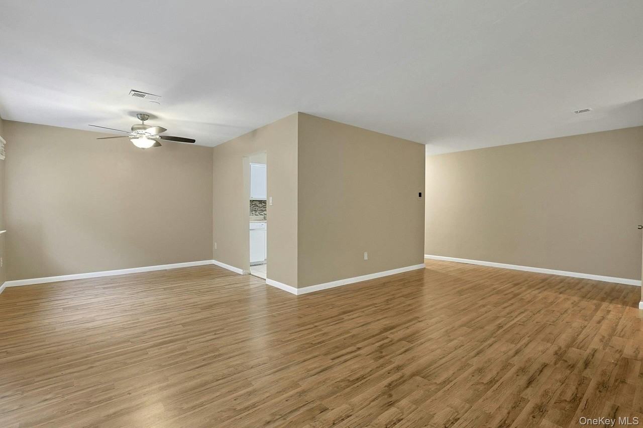 214 Kennedy Dr - Photo 7 of 21