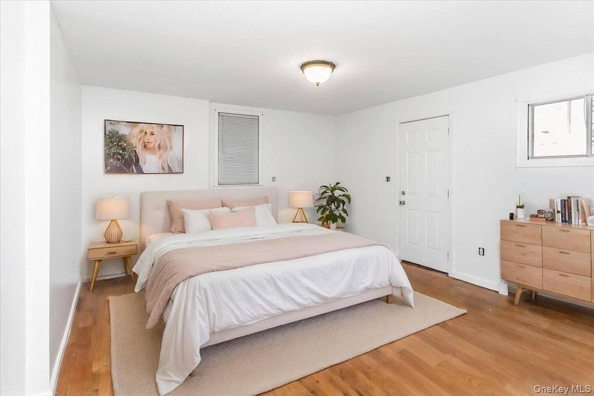 10 E Mineola Ave #1 - Photo 3 of 8