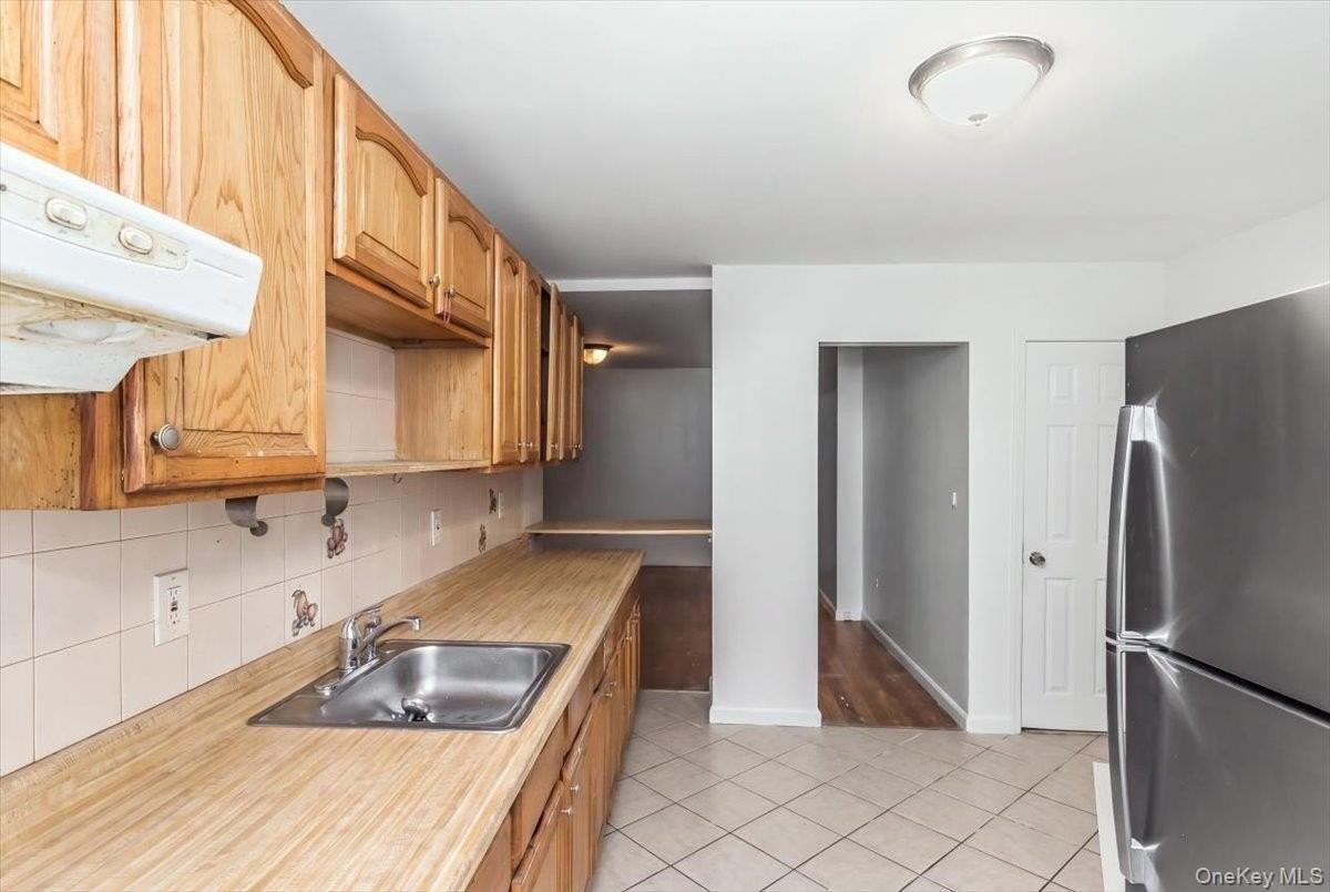 10 E Mineola Ave #1 - Photo 4 of 8