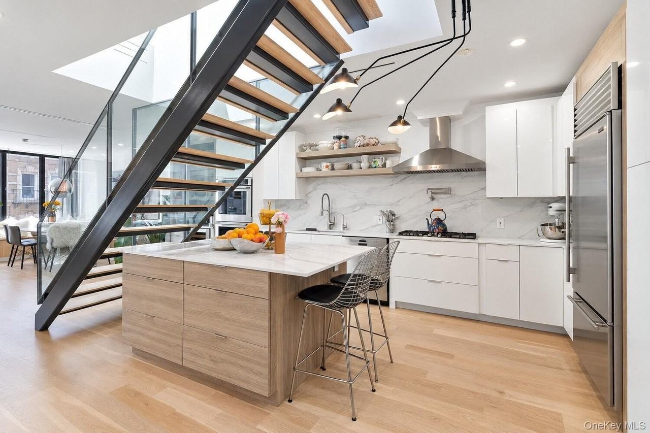 109 Norfolk St #PH - Photo 4 of 14