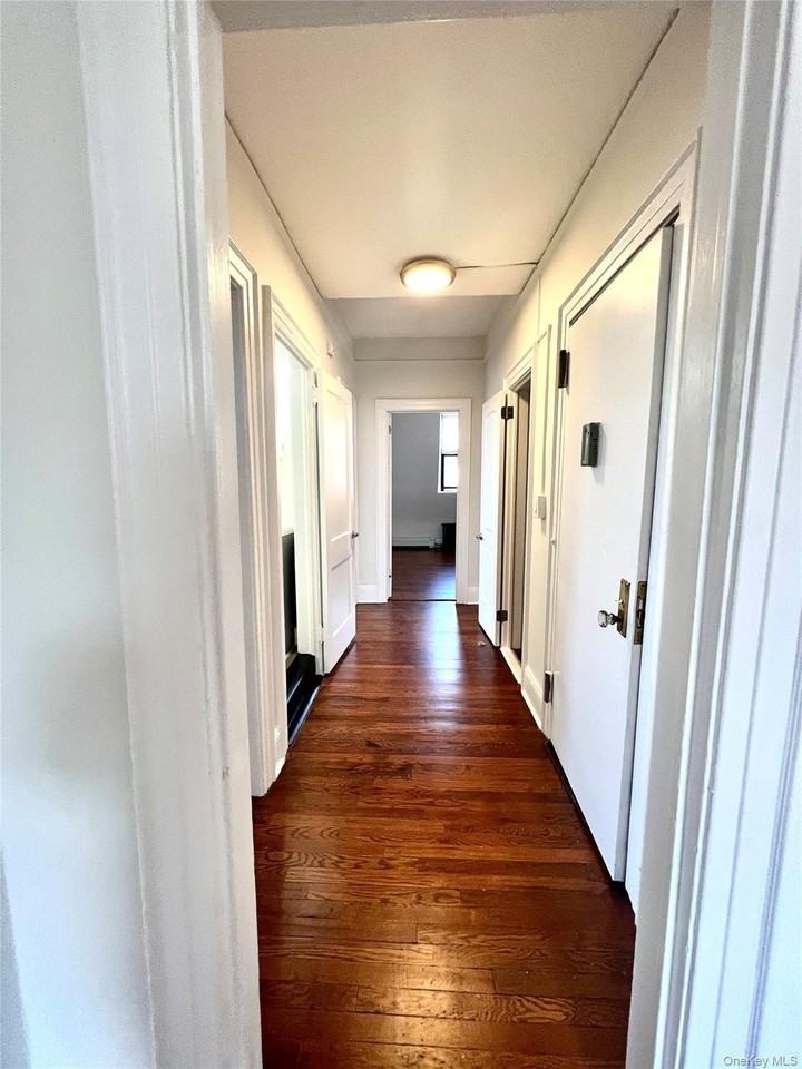 38 Main St #3 - Photo 4 of 8