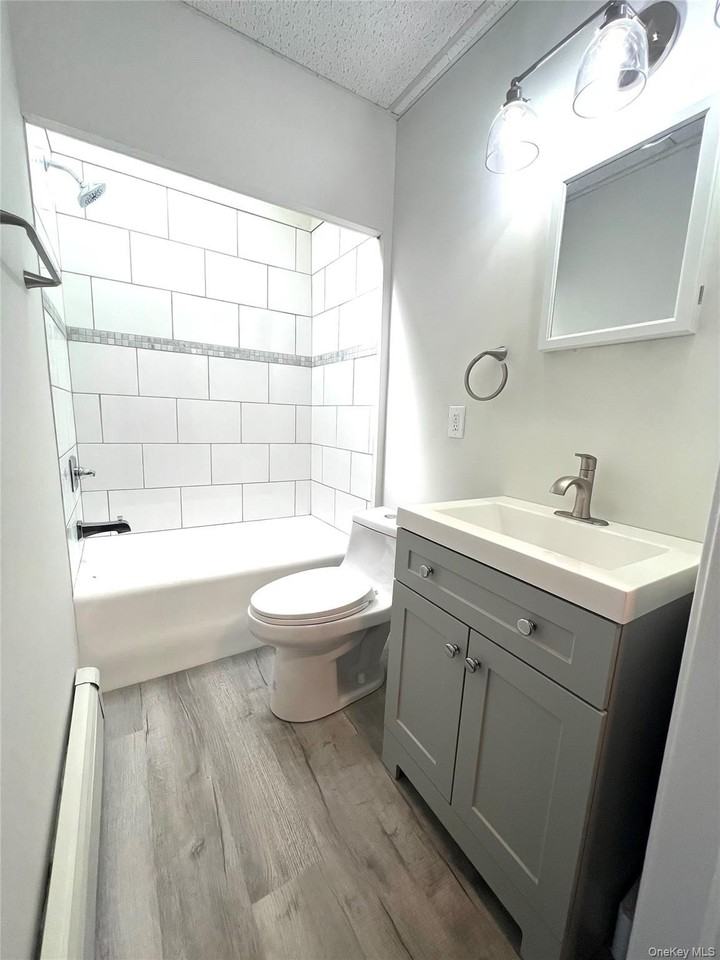 38 Main St #3 - Photo 6 of 8
