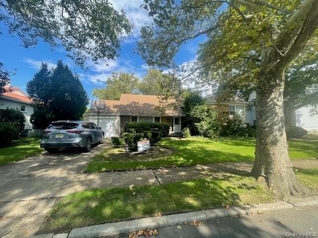 894 Lakeside Dr - Photo 2 of 22