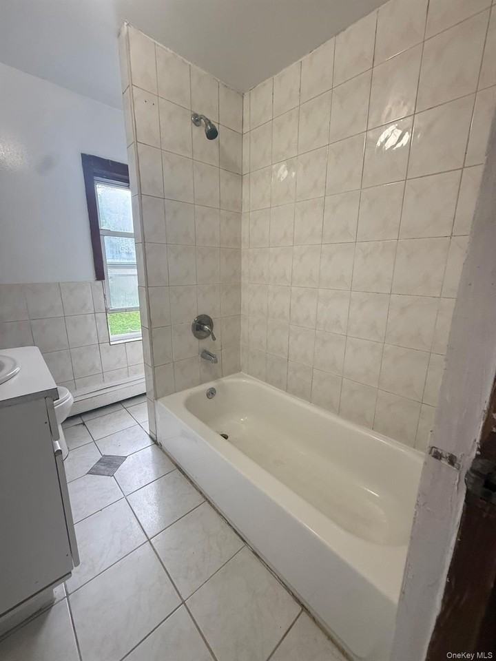 7 Winthrop Ave - Photo 4 of 6