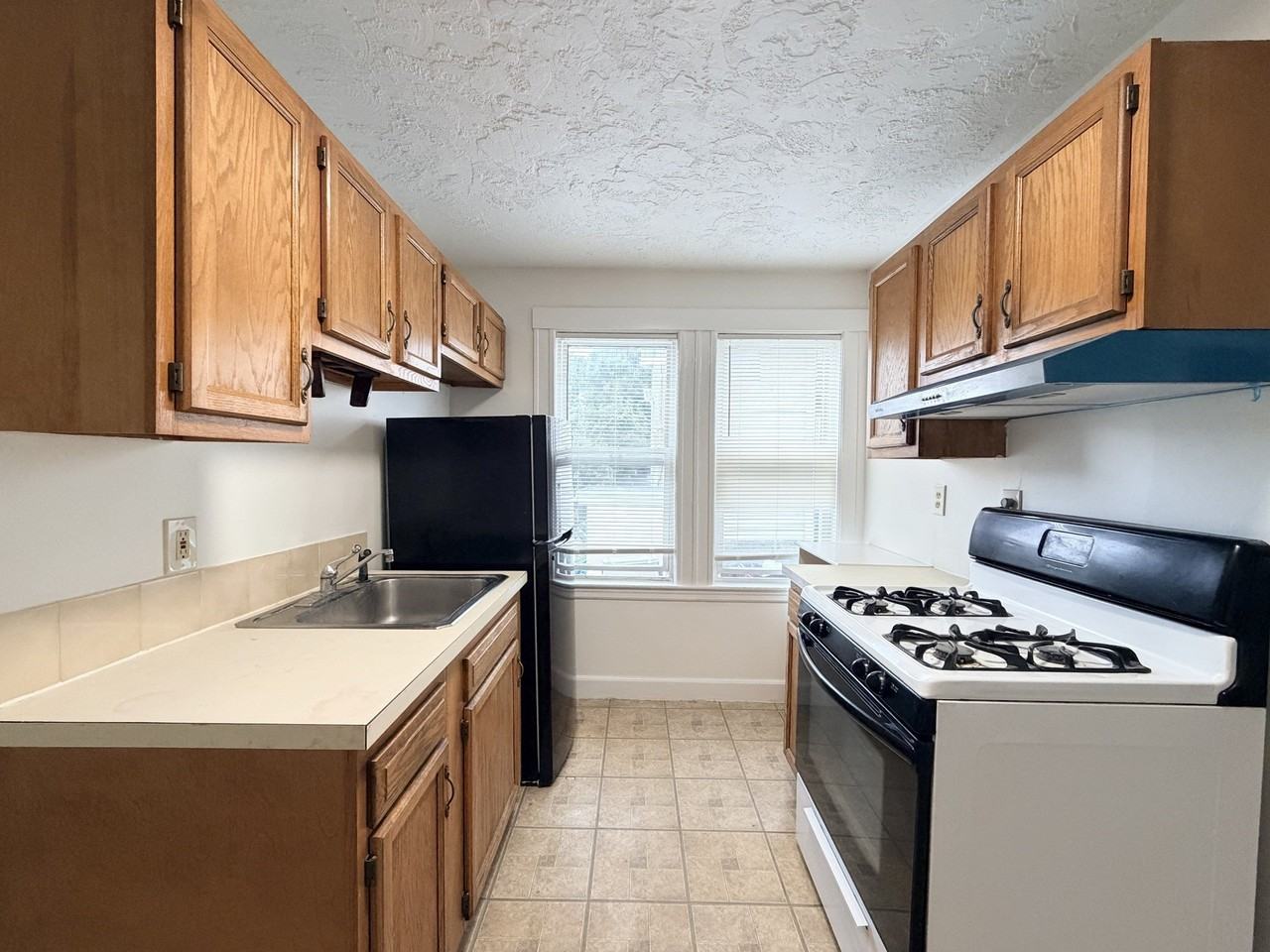 8 Kent St #1R - Photo 4 of 10