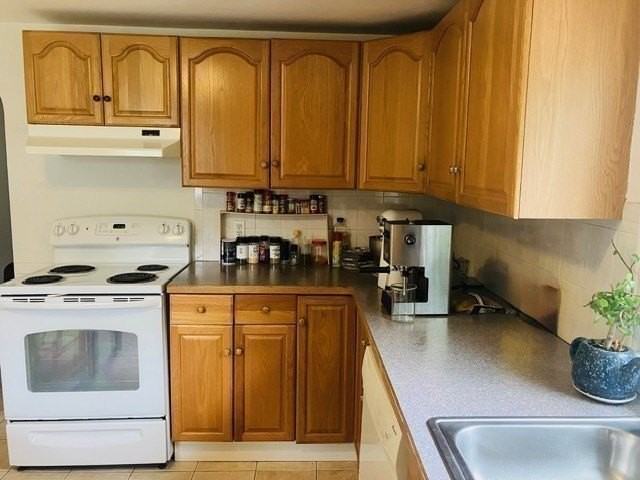 58 Cherry St #58A - Photo 5 of 11