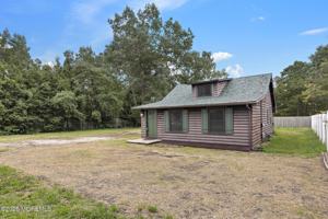 featured image of 833 Windsor St