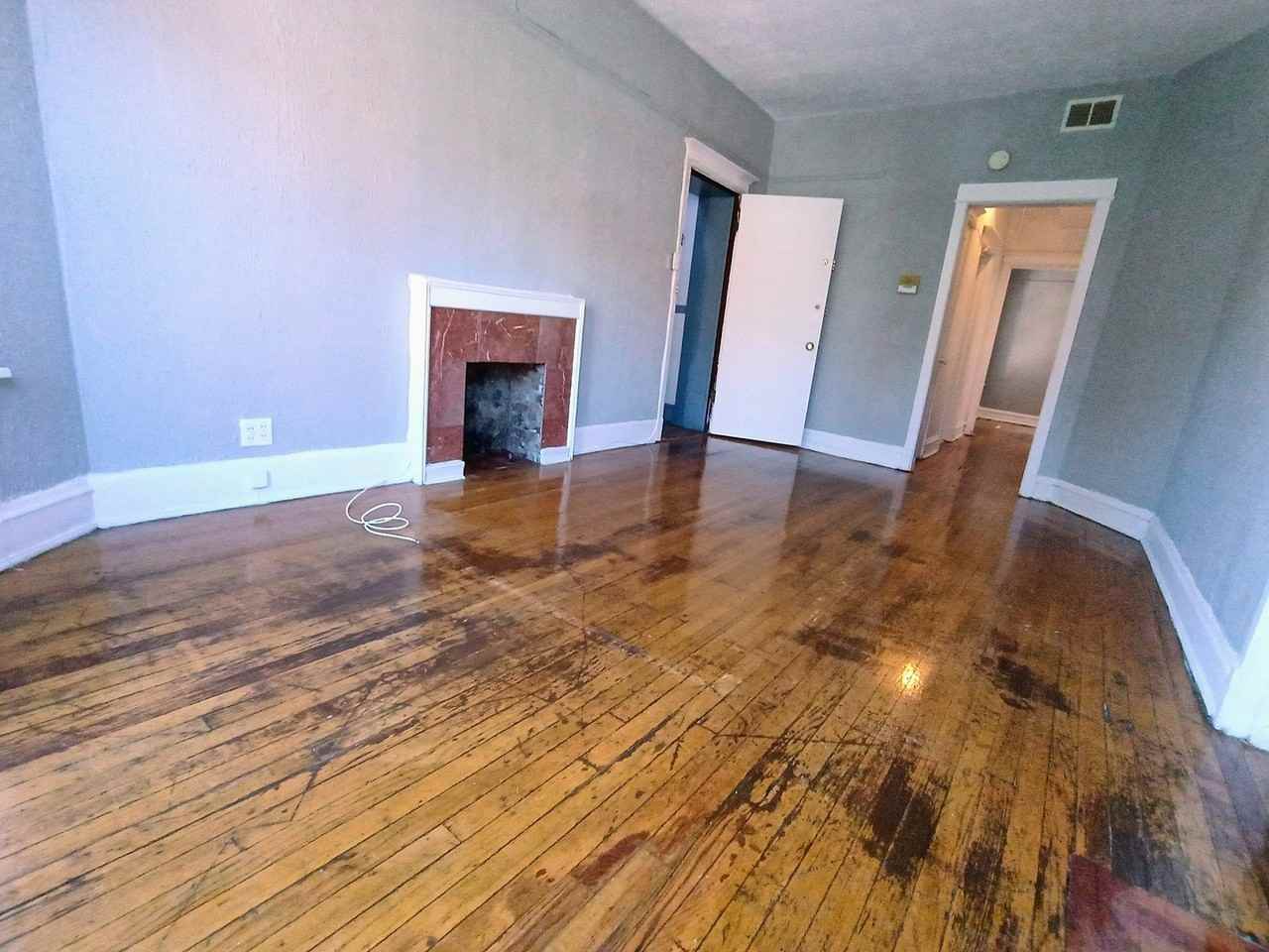 3516 N Broadway St #2 - Photo 3 of 16