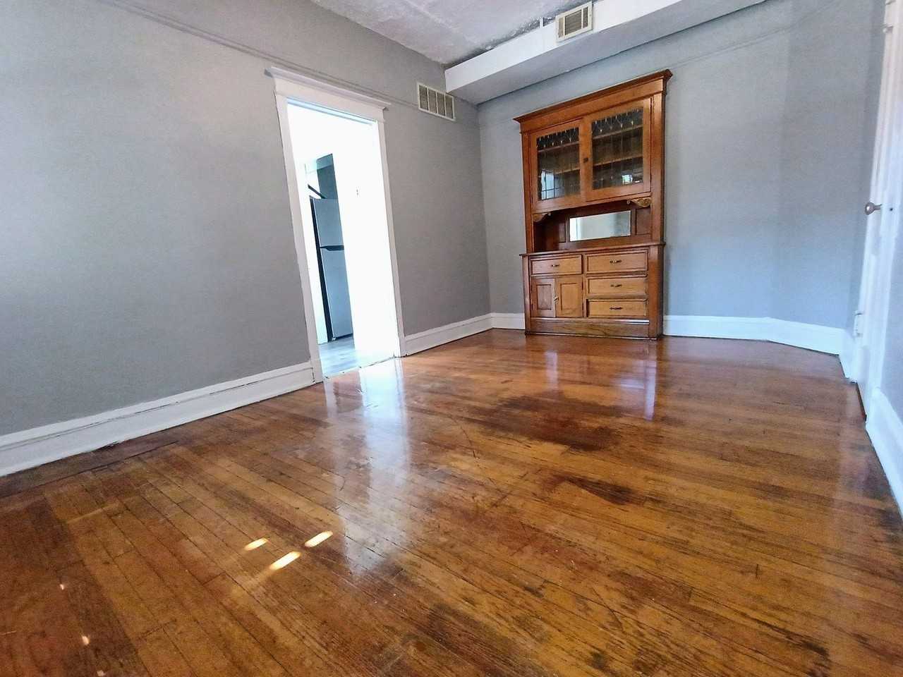 3516 N Broadway St #2 - Photo 4 of 16
