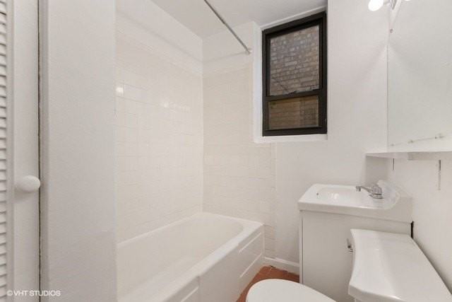 732 W 19th St #1R - Photo 7 of 9