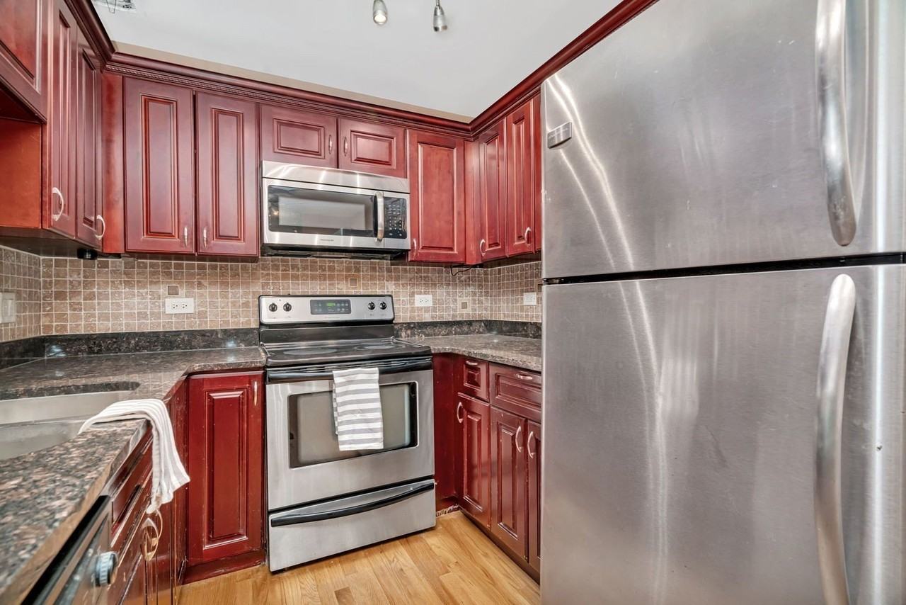 10214 S 84th Ter #312 - Photo 5 of 7