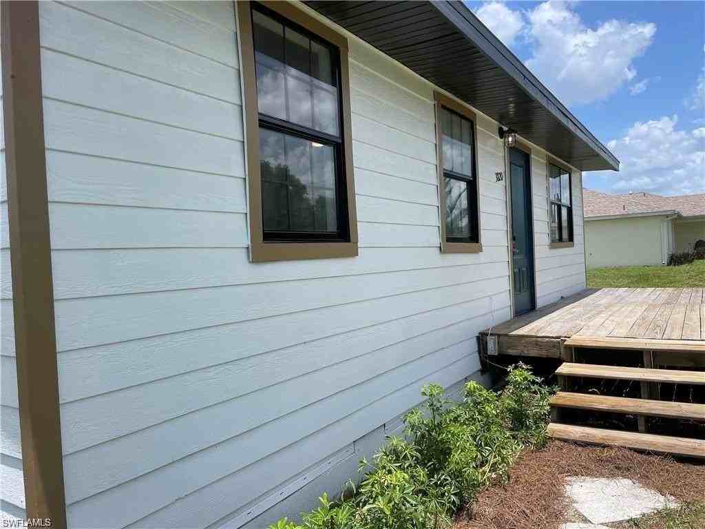 3820 20th St W - Photo 4 of 12