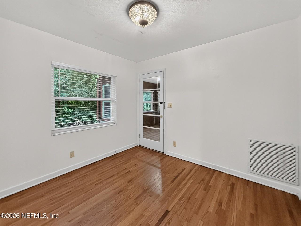 6306 Romilly Dr S - Photo 6 of 26