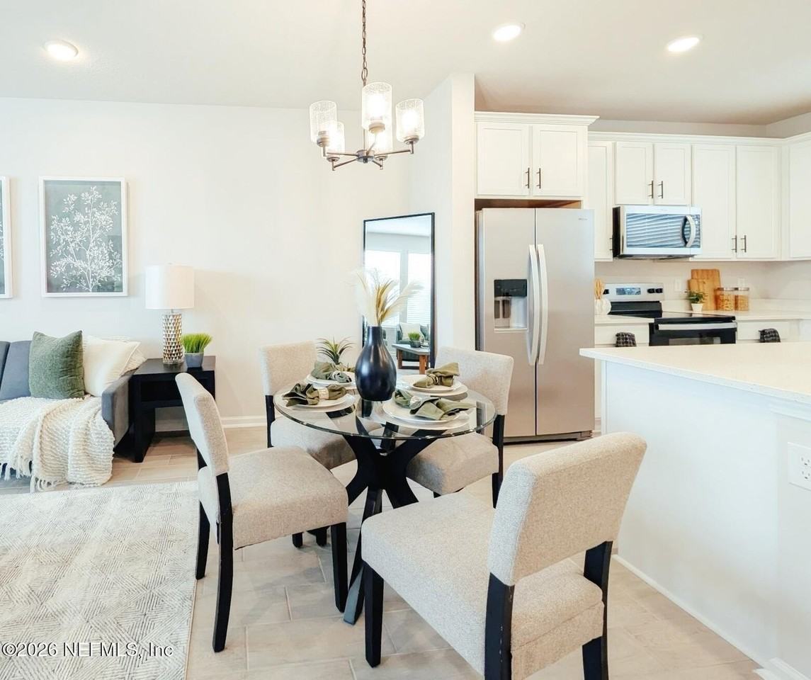 160 Barstow Pl - Photo 4 of 18