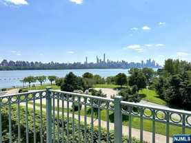333 The Promenade - Photo 1 of 1