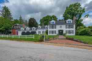 featured image of 4 Wheat Ln