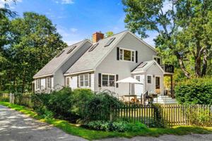featured image of 4 Moccasin Ln