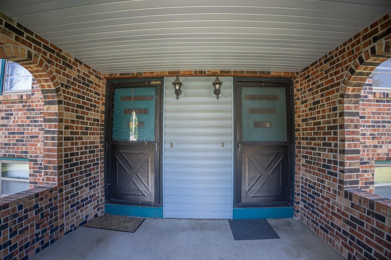 493/495 Perrey Drive - 495 #495 - Photo 4 of 27