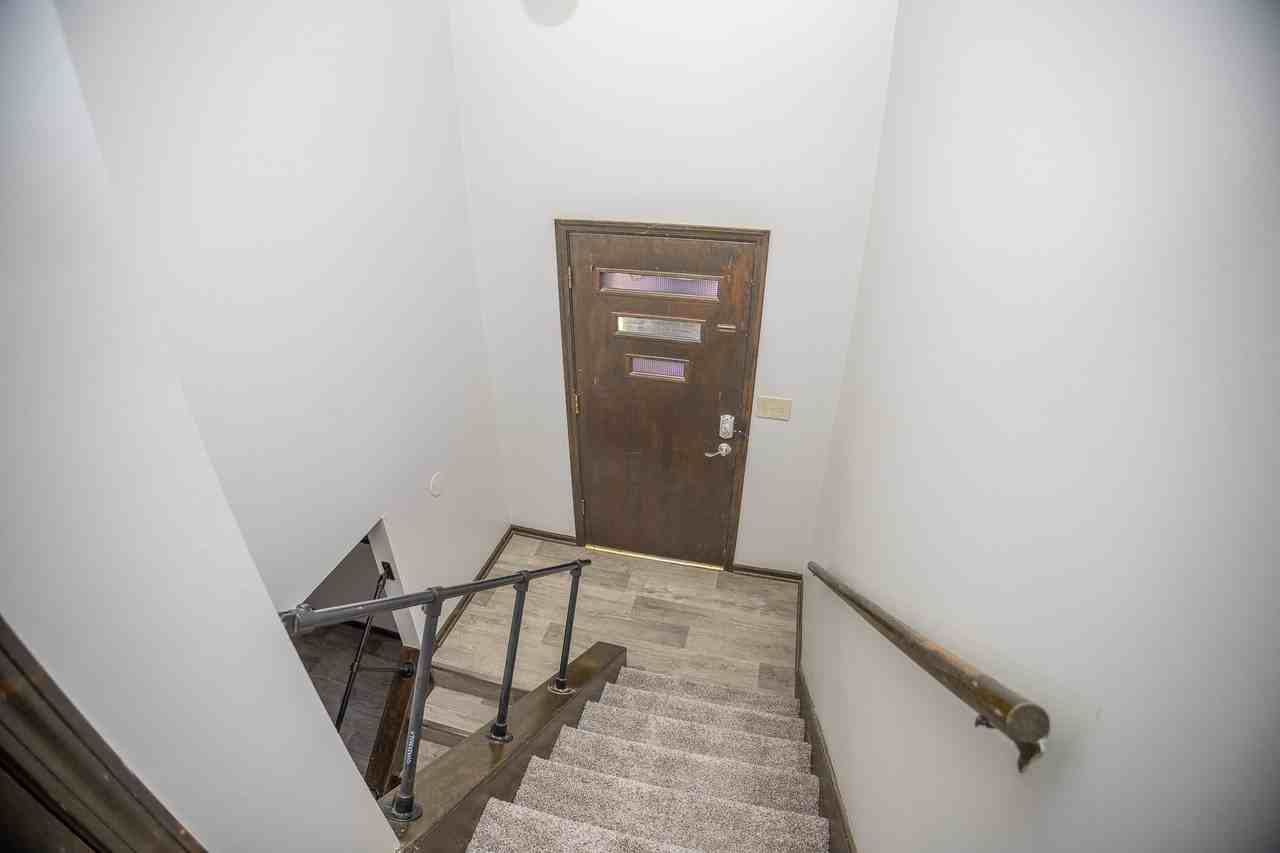 493/495 Perrey Drive - 495 #495 - Photo 7 of 27