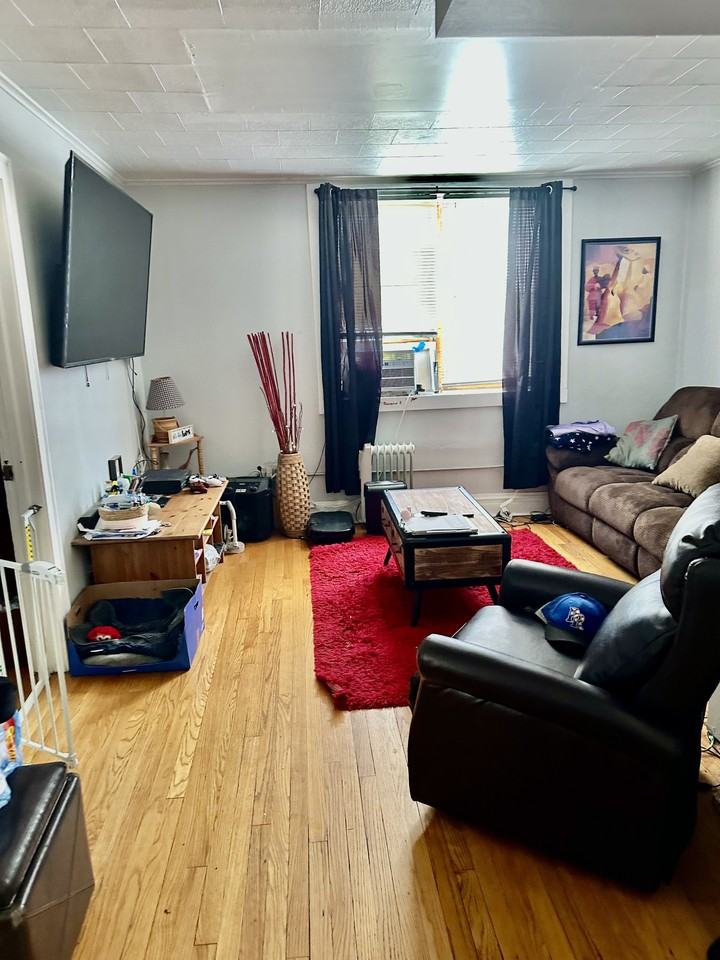 1824 W 46th St #2F - Photo 6 of 12