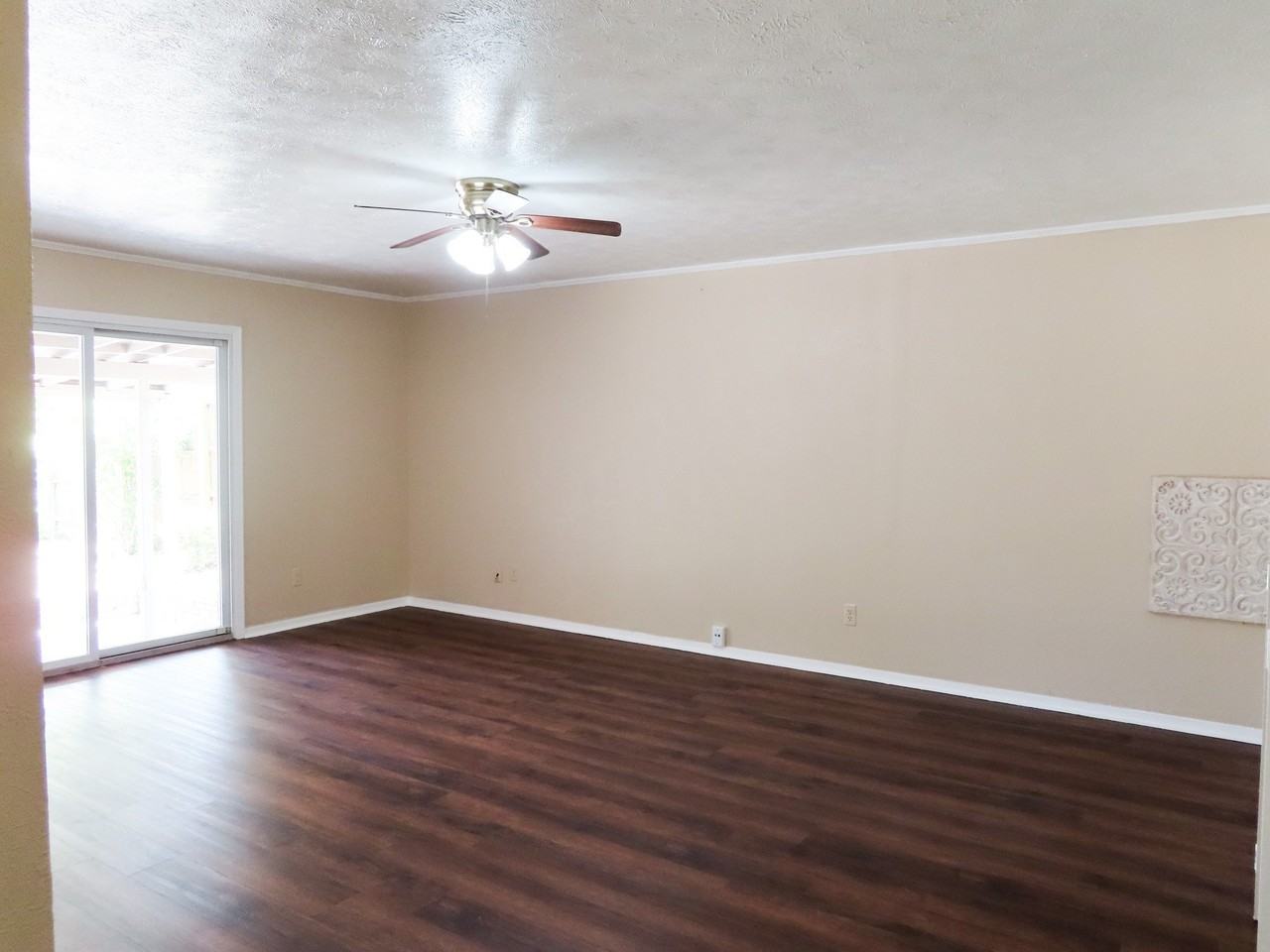808 E Heath St - Photo 7 of 17