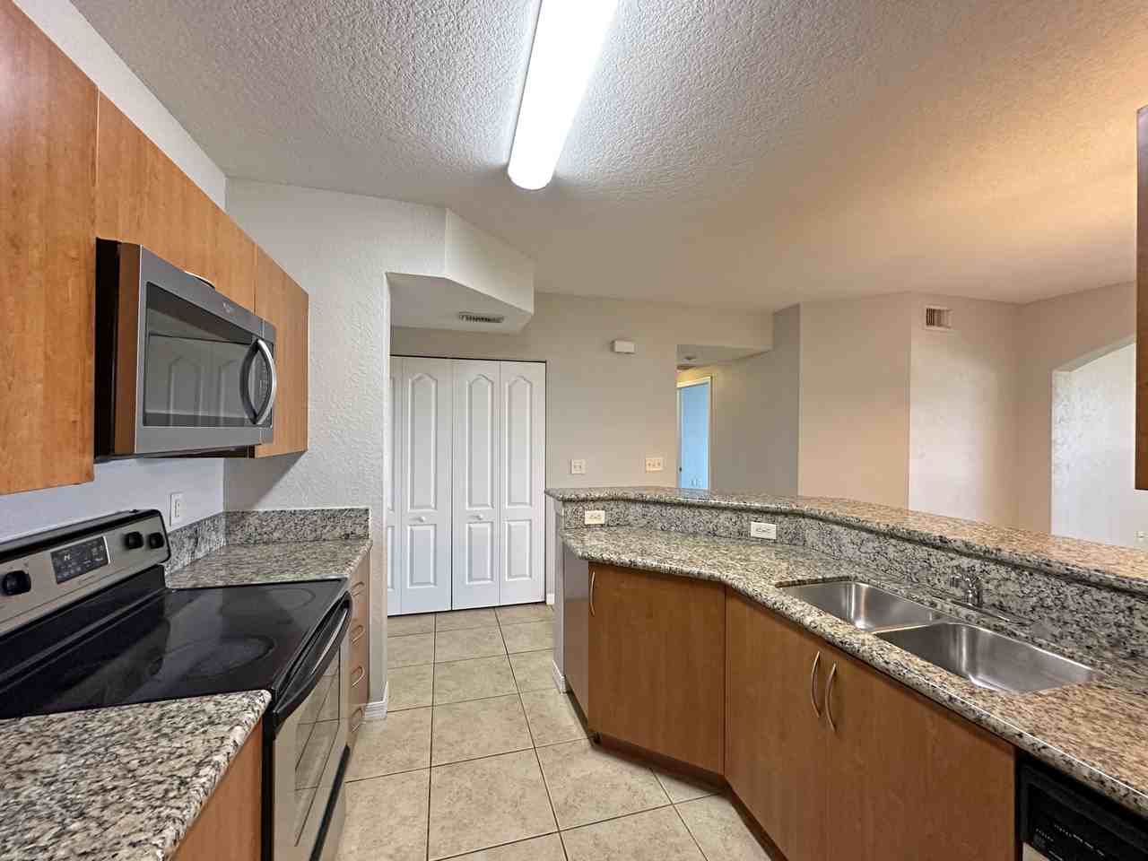 158 Sw Peacock Blvd #30-102 - Photo 6 of 38