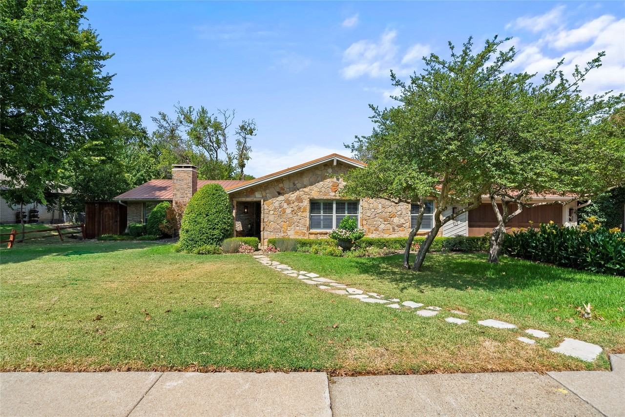 7105 Winding Creek Rd - Photo 3 of 35