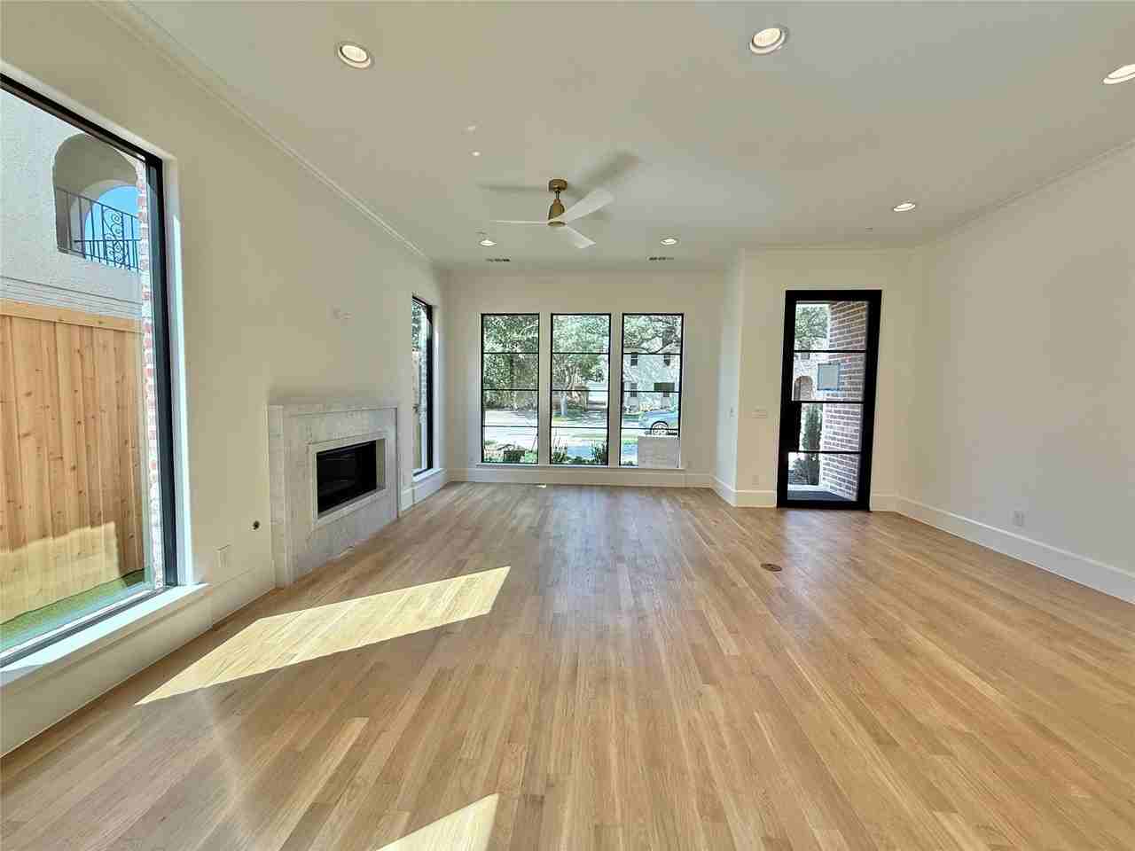 4423 Emerson Ave - Photo 3 of 18