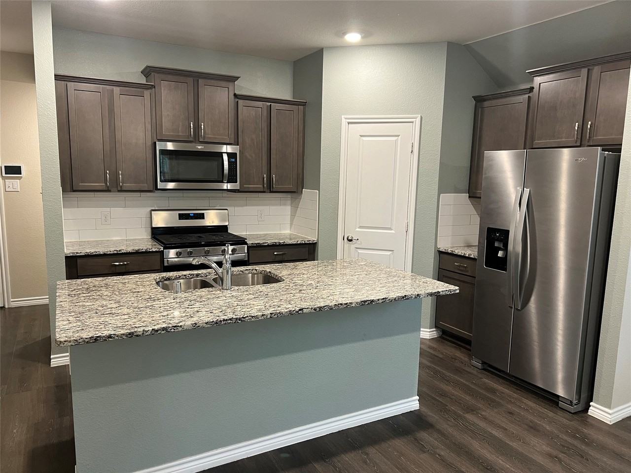 1007 Branding Iron Ln - Photo 2 of 16
