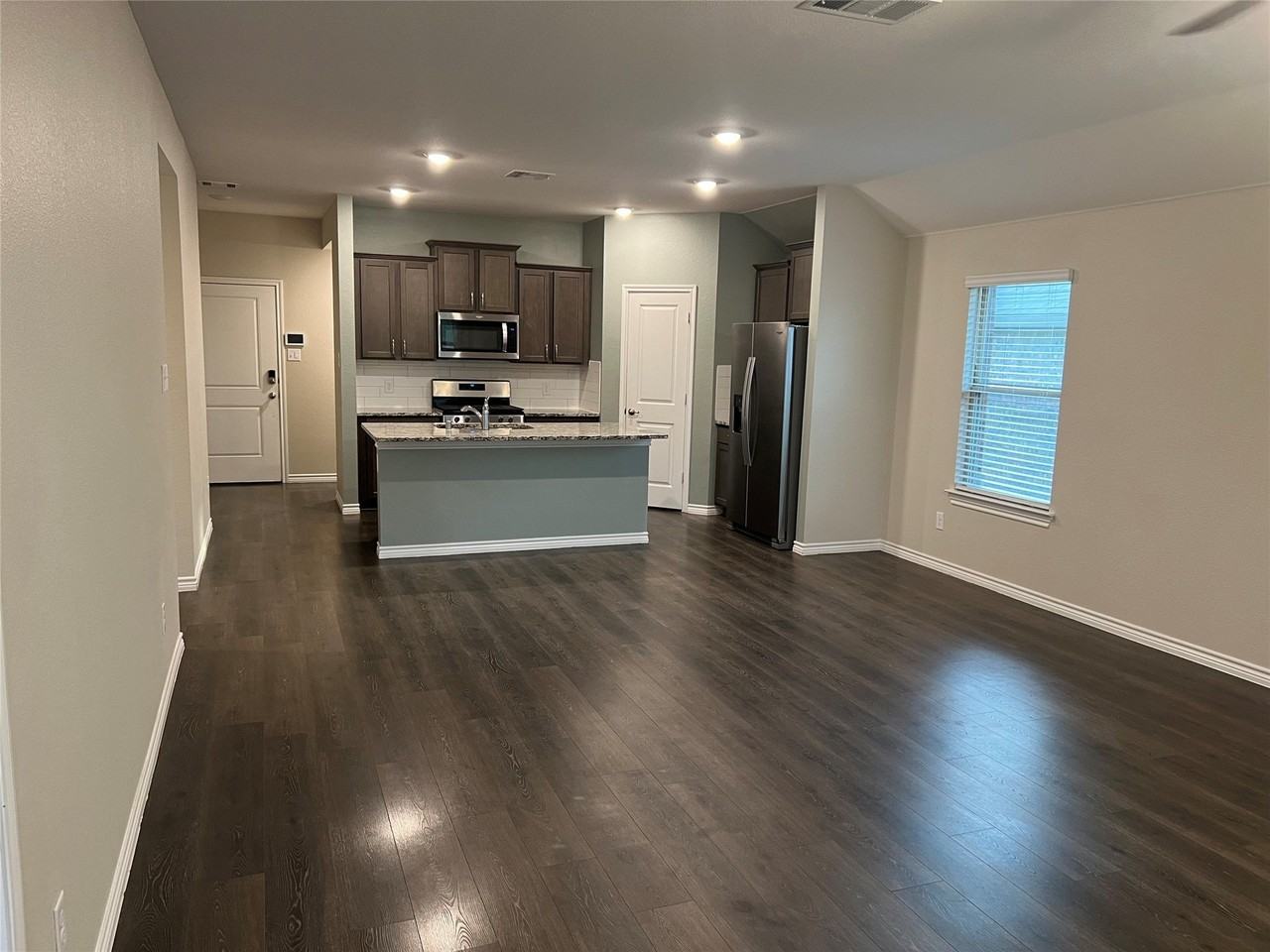 1007 Branding Iron Ln - Photo 5 of 16