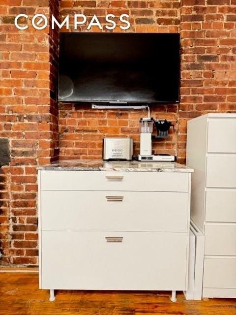 145 Sullivan St #1C - Photo 5 of 8