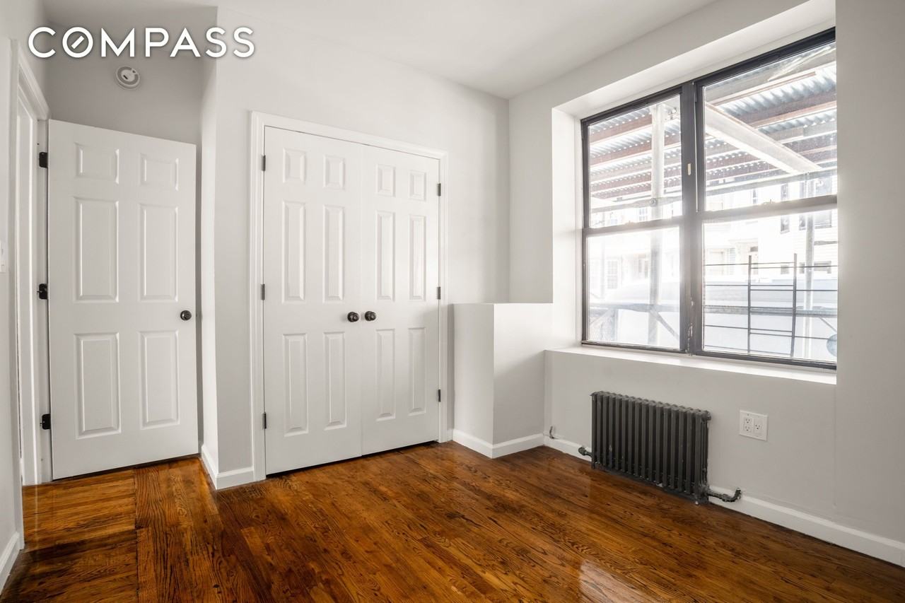 1182 Putnam Ave #1B - Photo 6 of 11