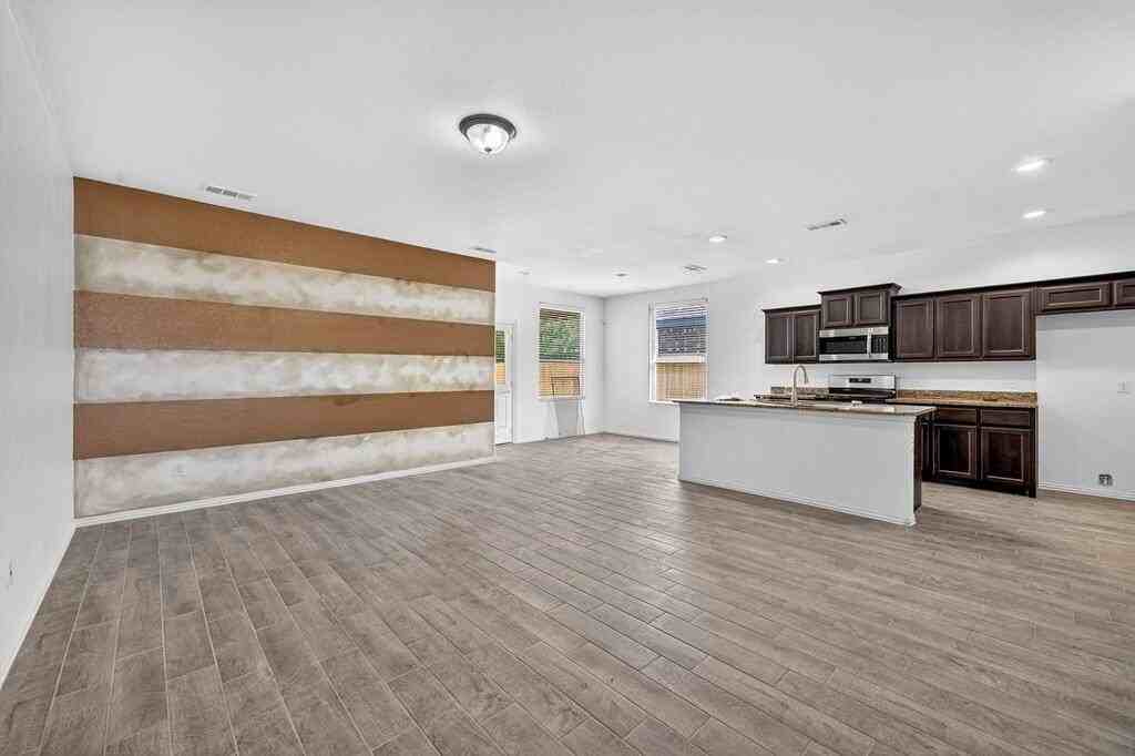 7305 Fossell Ranch Rd - Photo 4 of 18
