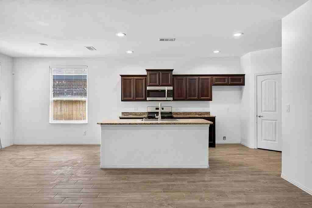 7305 Fossell Ranch Rd - Photo 5 of 18