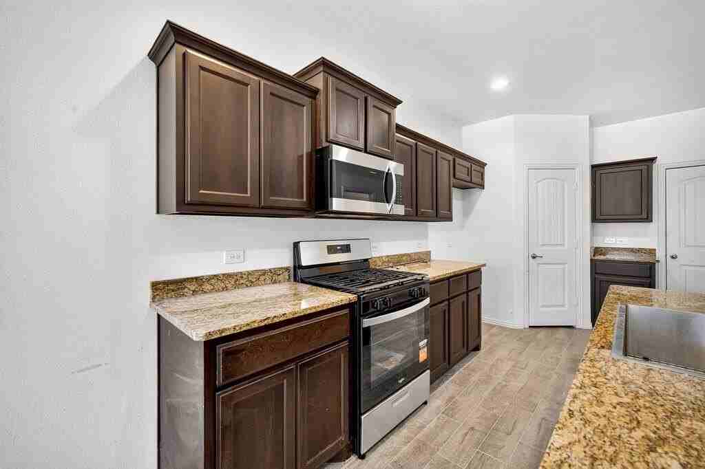 7305 Fossell Ranch Rd - Photo 6 of 18
