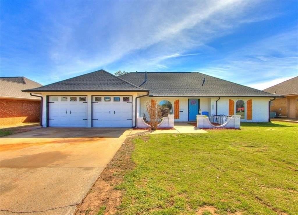 7008 N Comanche Ave