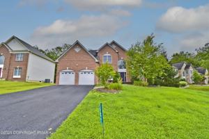 featured image of 3257 Doral Ct